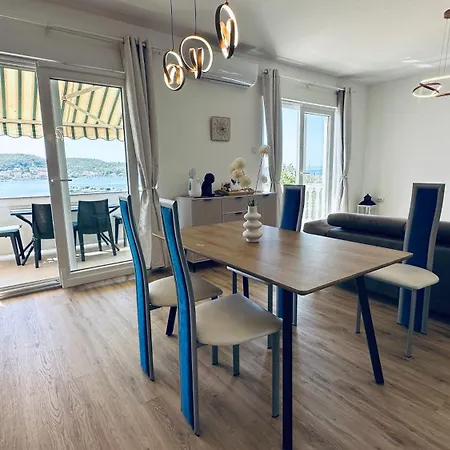 Anica * Supetarska Draga