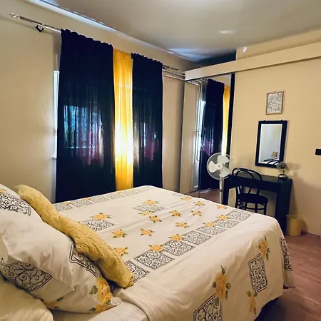 Anica Apartment *