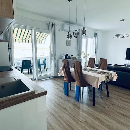 Anica * Supetarska Draga